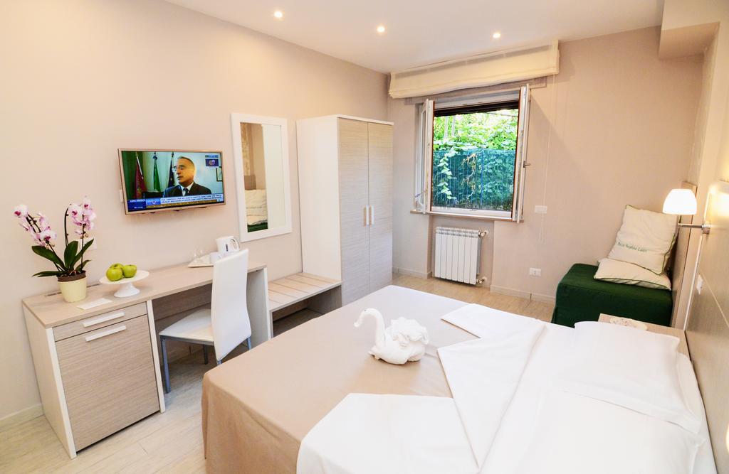 Le Quattro Piazze Bed & Breakfast Sorrento Room photo