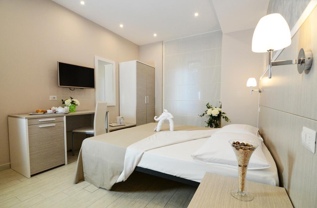 Le Quattro Piazze Bed & Breakfast Sorrento Exterior photo