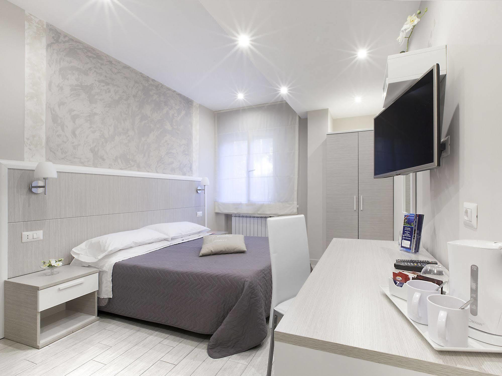 Le Quattro Piazze Bed & Breakfast Sorrento Exterior photo